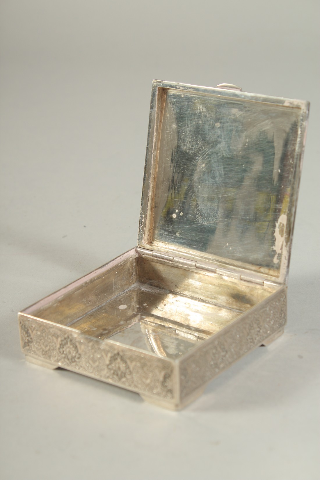 A FINE PERSIAN SILVER BOX SIGNED BY LAHIJI, 8cm square. - Image 3 of 5