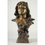 V. BONANY. PARIS 1900. A GOOD BRONZE BUST OF REVE. Signed. 22ins high.