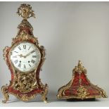 A GOOD 18TH CENTURY FRENCH TORTOISESHELL AND ORMOLU BRACKET CLOCK with eight day movement striking