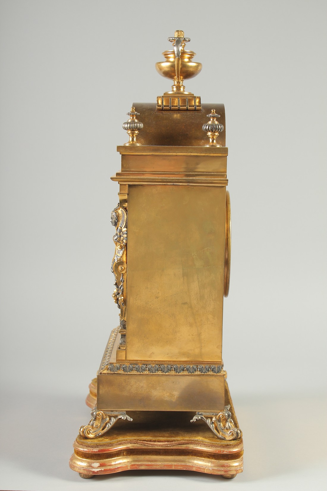 A GOOD 19TH CENTURY FRENCH ORMOLU MANTLE CLOCK possibly by ACHILLE BROCOT, with eight day movement - Image 2 of 6