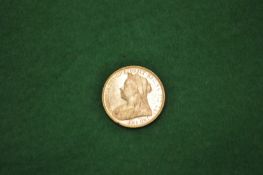Victorian gold sovereign dated 1900.
