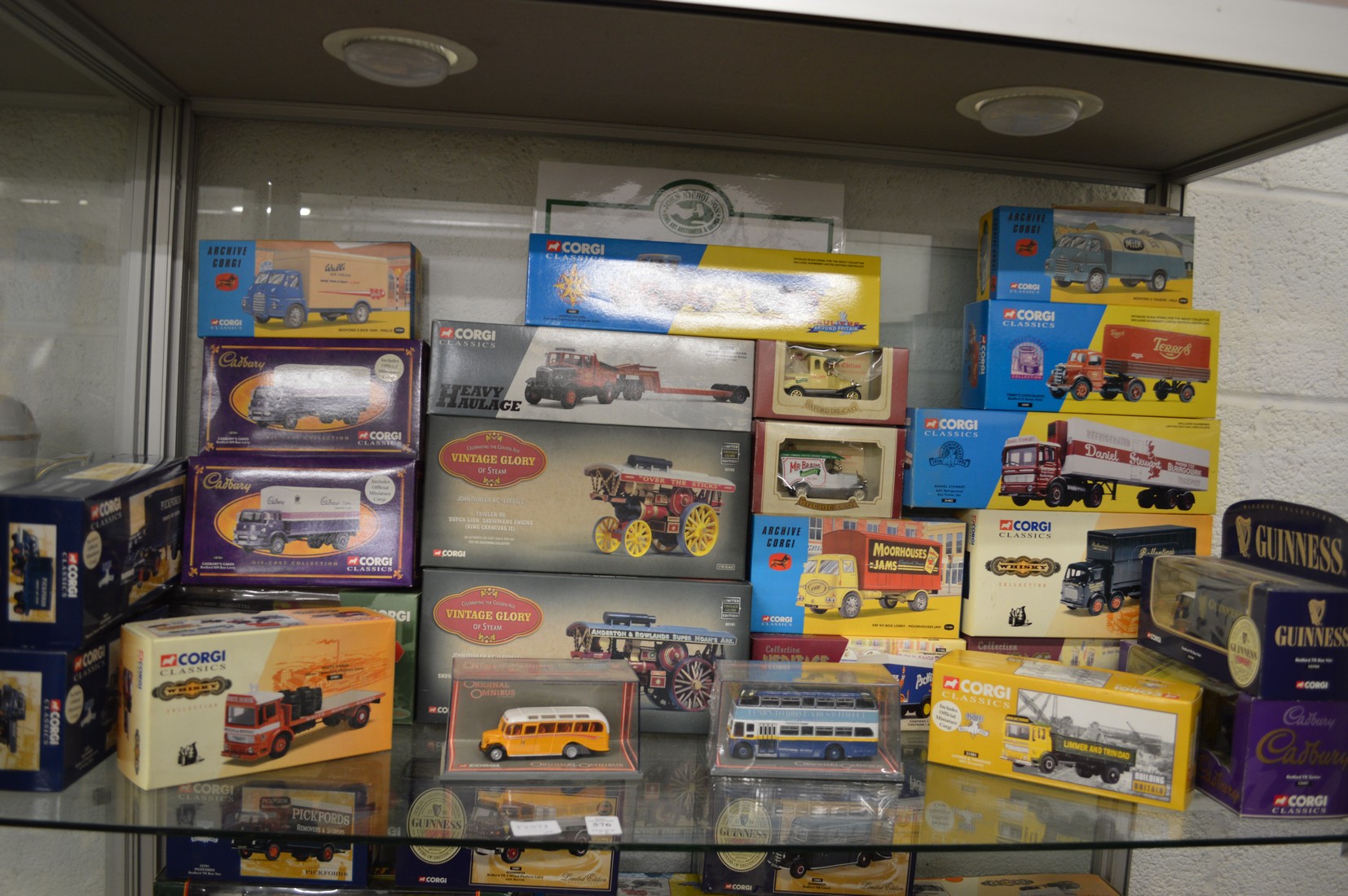 A good collection of Corgi model vehicles, boxed. - Image 2 of 3