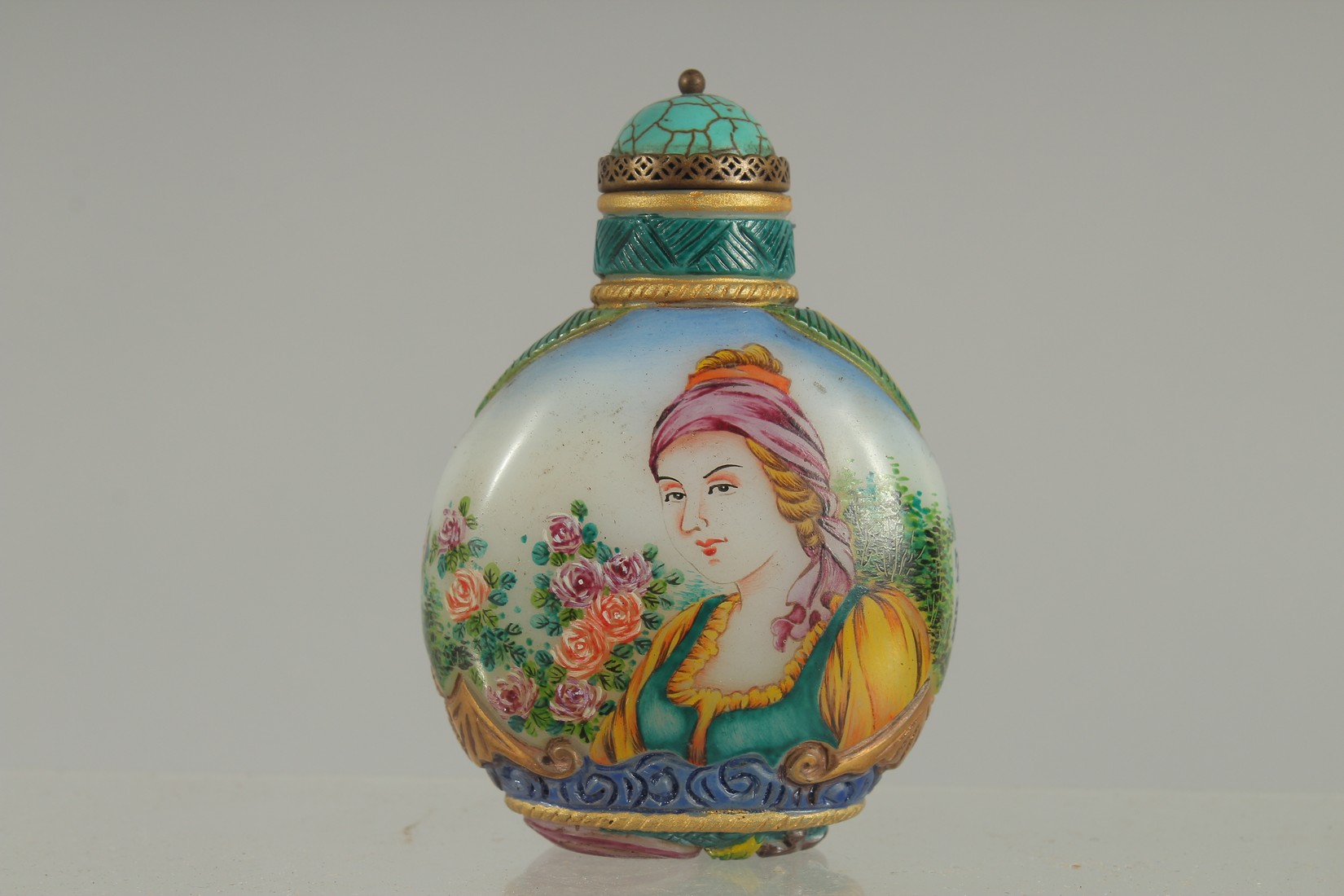 AN UNUSUAL CHINESE PEKING GLASS SNUFF BOTTLE AND STOPPER, painted with European subject, 8cm high. - Image 3 of 6