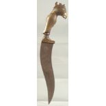 A FINE NORTHERN INDIAN GOLD INLAID STEEL DAGGER with bird shaped handle, 32cm long.