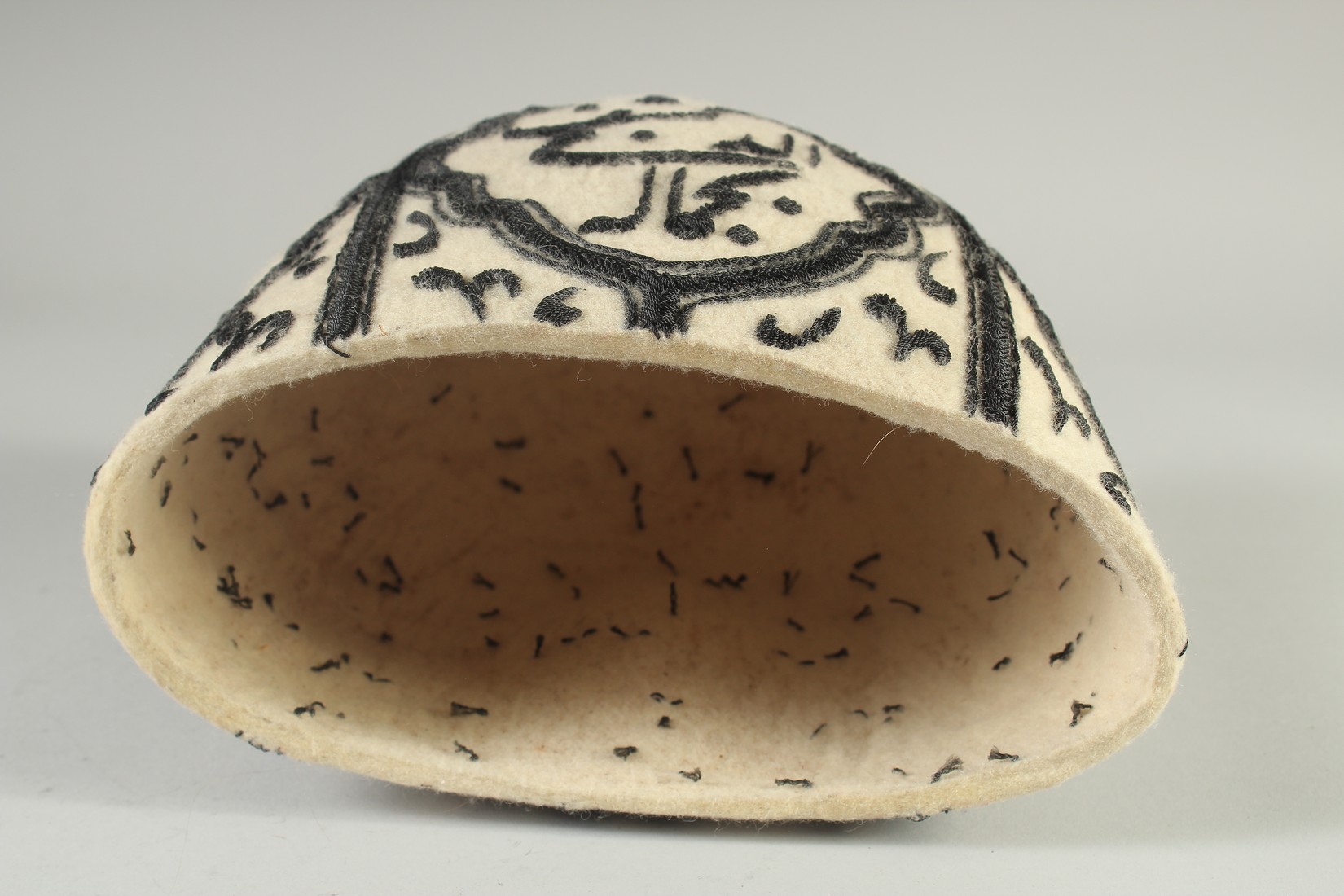 A 20TH CENTURY EMBROIDERED DERVISH HAT. - Image 6 of 6