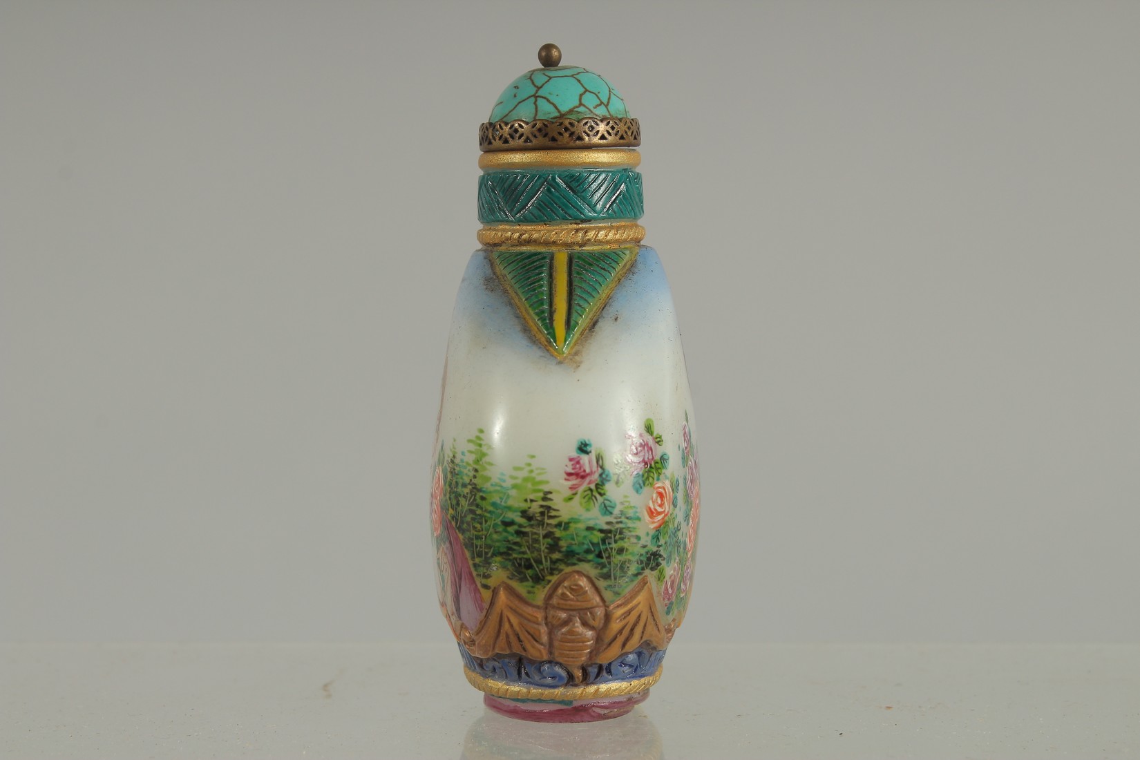 AN UNUSUAL CHINESE PEKING GLASS SNUFF BOTTLE AND STOPPER, painted with European subject, 8cm high. - Image 2 of 6