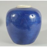 A LARGE CHINESE BLUE GLAZE PORCELAIN JAR, 22cm high.