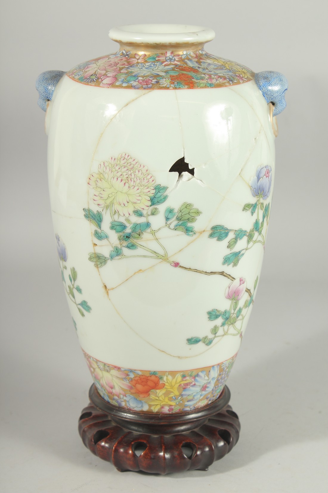 A CHINESE FAMILLE ROSE PORCELAIN VASE on hardwood stand, painted with exotic birds and native flora, - Image 3 of 7