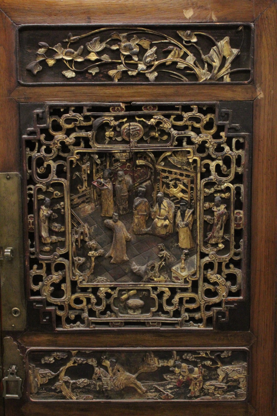 A 19TH CENTURY CHINESE CABINET with carved and pierced doors. 5ft high, 3ft 4ins wide. - Image 2 of 4