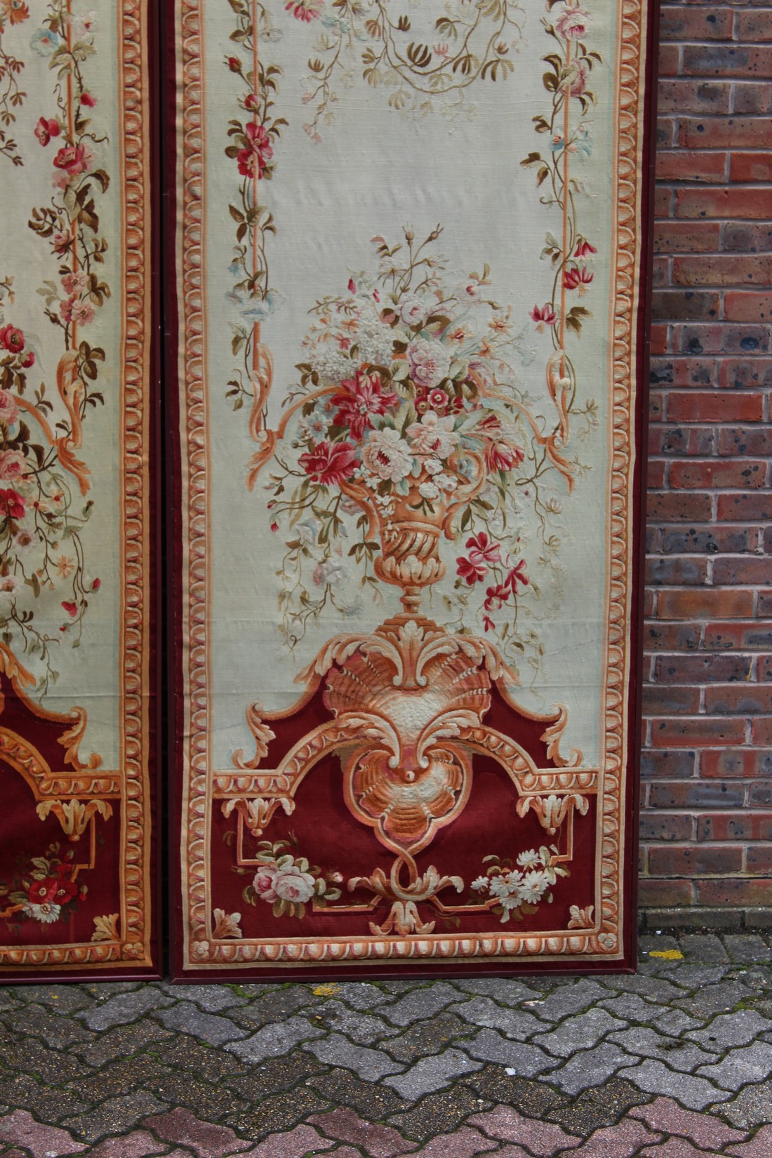 A GOOD PAIR OF LARGE EARLY/MID 20TH CENTURY BRUSSELS NEEDLEWORK PANELS, cream ground, decoration - Image 12 of 12