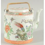 A CHINESE FAMILLE ROSE PORCELAIN TEAPOT.