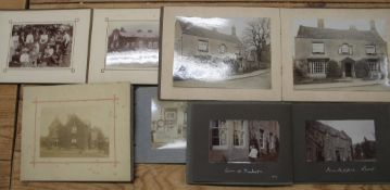 [ARCHITECTURE / PHOTOGRAPHS] 4 x small albums & 2 loose photos (Q).