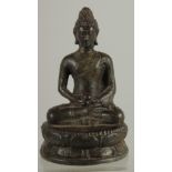 AN EARLY SOUTH EAST ASIAN BRONZE BUDDHA, 12.5cm high.