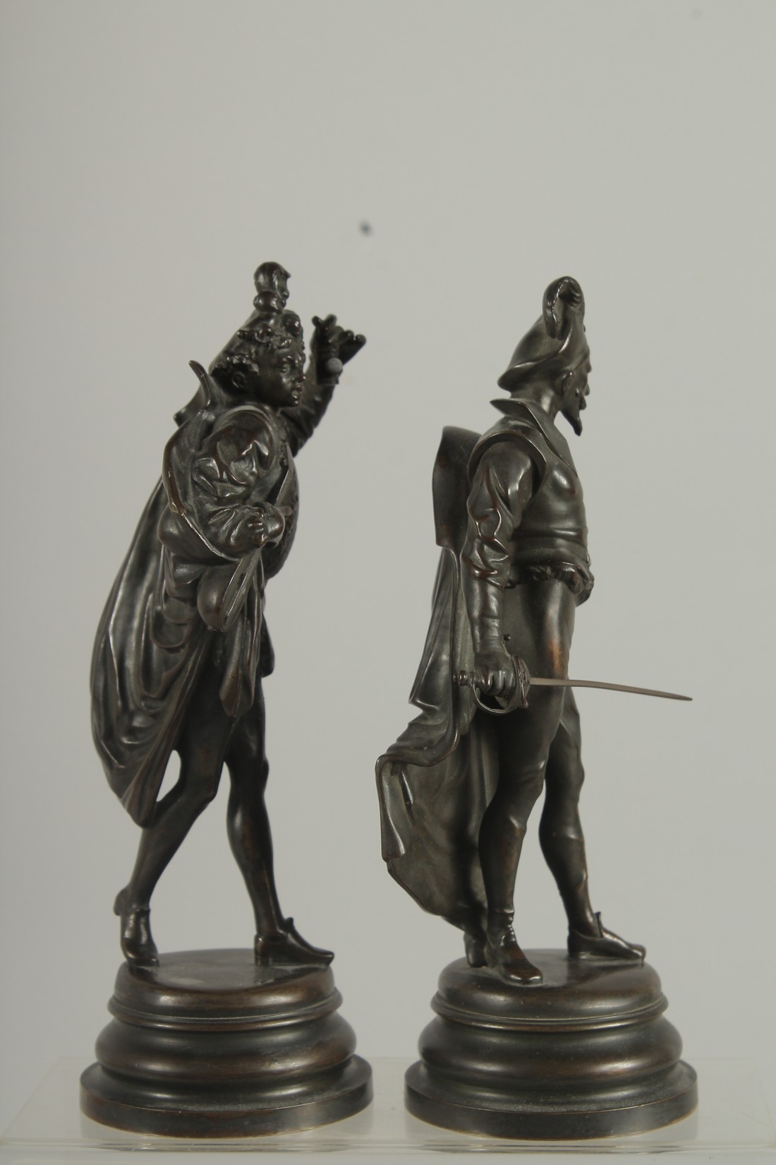 AUGUSTE LOUIS LALOUETTE (1826 - 1883) FRENCH. A PAIR OF BRONZE CAVILER FIGURES on circular bases 8. - Image 4 of 5
