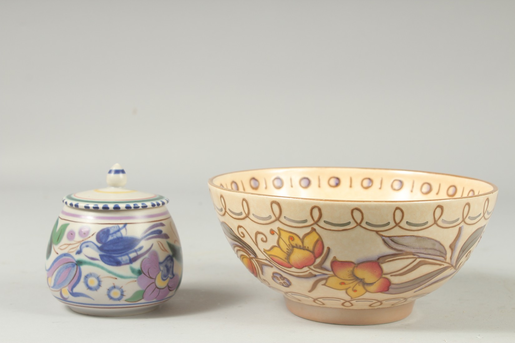 A BURLEY WARE CHARLOTTE READ CIRCULAR BOWL, 7.5ins diameter, and a POOLE HONEY POT AND COVER. 3. - Image 4 of 8