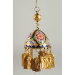 A FINE 19TH CENTURY PERSIAN GOLD AND ENAMEL EARRING.