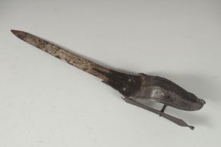 A RARE 16TH CENTURY SOUTH INDIAN TANJORE STEEL HOODED KATAR, 55cm long.