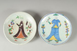 A PAIR OF OTTOMAN TURKISH GLAZED POTTERY DISHES, 14cm diameter.