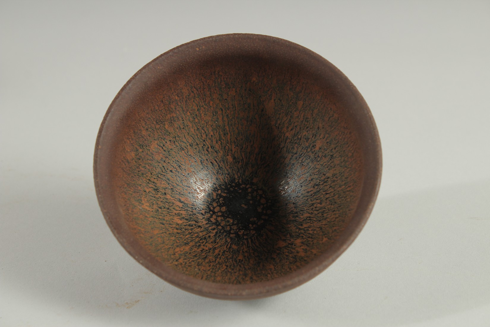 A CHINESE JIAN WARE BOWL, with hare's fur glaze, 12.5cm diameter. - Image 4 of 5
