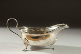 TWO SILVER SAUCE BOATS. Birmingham 1937 & 1949. Weight: 6ozs