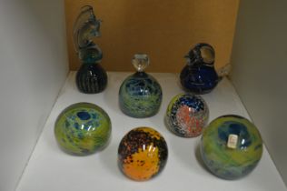 A group Medina glass paperweights.