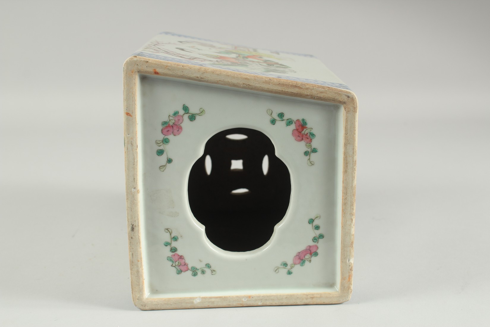 A CHINESE FAMILLE ROSE PORCELAIN PILLOW, and later wooden stand, painted with scenes of female - Image 3 of 7