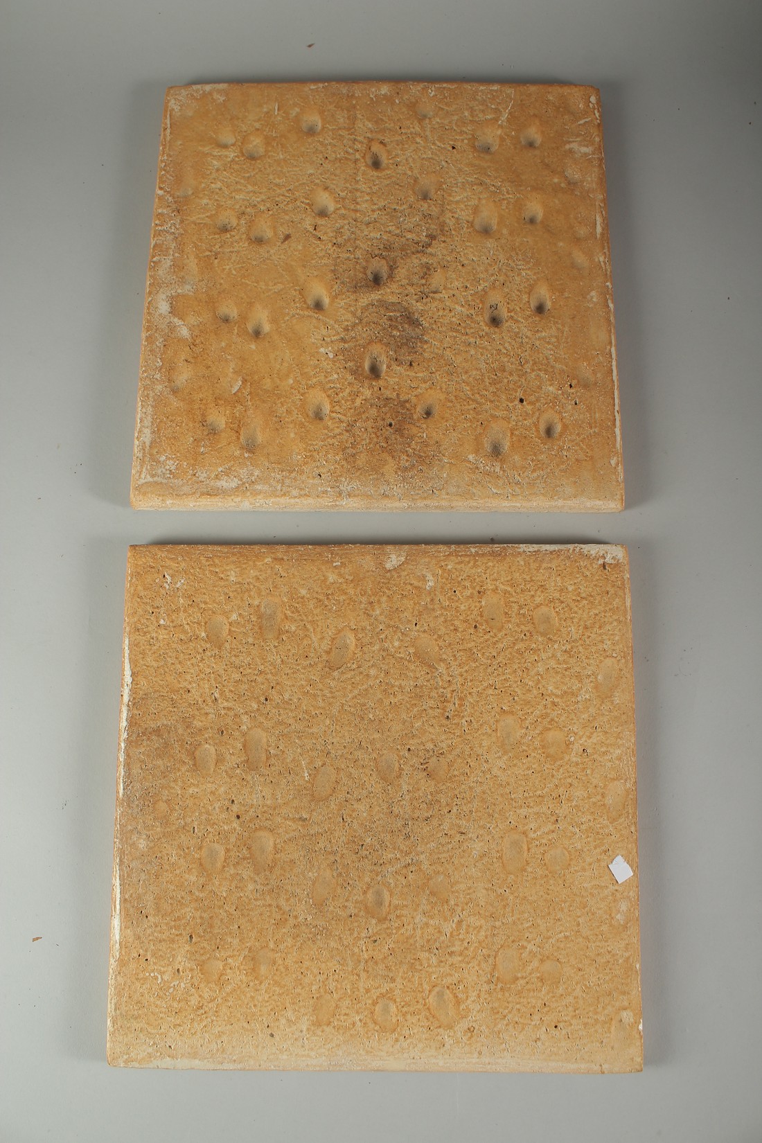 A TWO-PIECE OTTOMAN TURKISH IZNIK POTTERY TILE DEPICTING MECCA, each tile 30cm square, (2). - Image 2 of 2