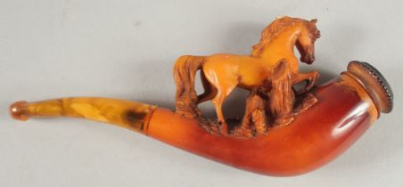 A GOOD MEERSCHAUM CHEROOT HOLDER CARVED WITH A HORSE. 8cm long, 5cm deep with an amber mouth piece.