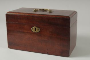 A GOOD GEORGE III MAHOGANY THREE DIVISION TEA CADDY. 9.5ins high.