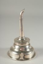 A GEORGE III SILVER WINE FUNNEL. Lond on 1800. Maker: Andrew Fogelberg.