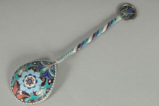 A GOOD RUSSIAN SILVER AND ENAMEL SPOON. 19.5cm long. Mark: Head, H.K. Weight: 27gms.