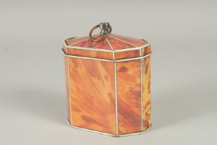 A REGENCY DESIGN FAUX TIN TORTOISESHELL TEA CADDY. 4.5ins high.