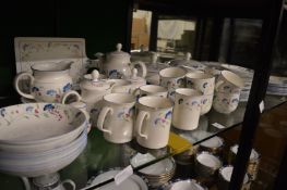 A quantity of Expressions Windermere dinnerware.