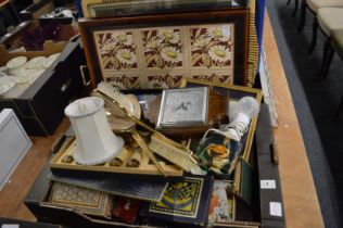 Miscellaneous collectables to include an tile tray.