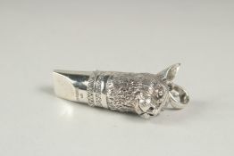 A .925 silver novelty rabbit whistle, 4cm.