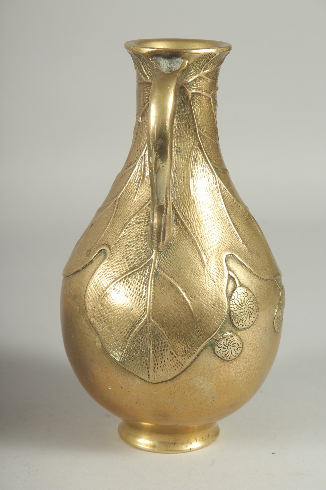 A JAPANESE BRASS JUG, with relief foliate decoration, 23cm high. - Image 4 of 6