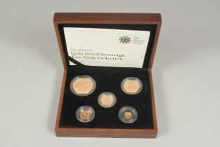 THE ROYAL MINT. THE 2009 UK GOLD PROOF SOVEREIGN FINE COIN COLLECTION. No. 1009. £5.00, DOUBLE
