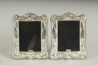 A SILVER PHOTOGRAPH FRAME 7.5ins x 6ins.