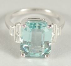 A SUPERB 18CT WHITE GOLD DECO STYLE AQUAMARINE RING. Size N+, in a box.