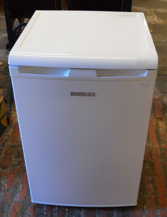 Beko fridge with freezer compartment