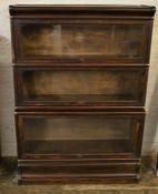 Early 20th century Globe-Wernicke sectional bookcase Ht 123cm W 87cm