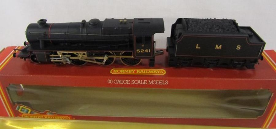 4 x Hornby 00 gauge Southern 795 R.154 S.R. Loco Sir Dinadan - 4472 L.N.E.R Class A1 Flying Scotsman - Image 6 of 7