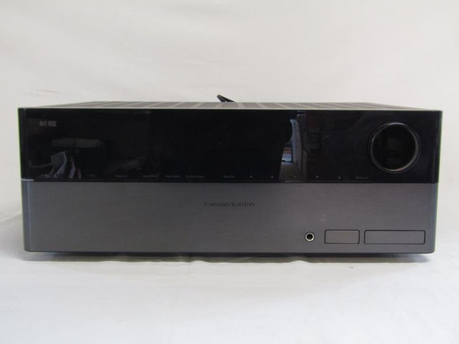 Yamaha YST-SW030 subwoofer (no plug) and Harman/Kardon AVR 255/230 receiver with remote - Image 5 of 13