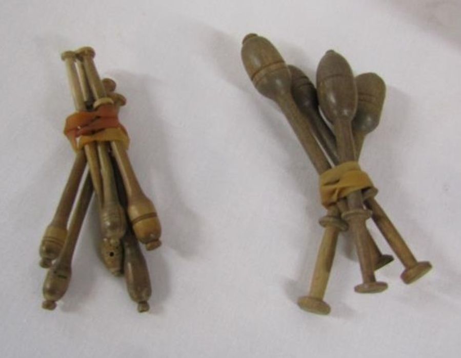 Lace making bobbins and cushion includes some lace threads and patterns - Image 3 of 7