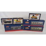 Bachmann 00 gauge BR standard class 3MT Tank 82001 early emblem, Restaurant and first coach, Saxa