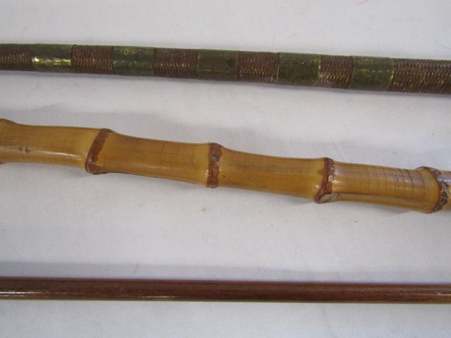 Small walking stick with horn handle and collar marked BW, bamboo riding crop with silver collar and - Image 3 of 8