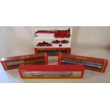 Hornby 00 gauge open coach 'Hoverspeed' - crew coach for breakdown crane - breakdown crane and