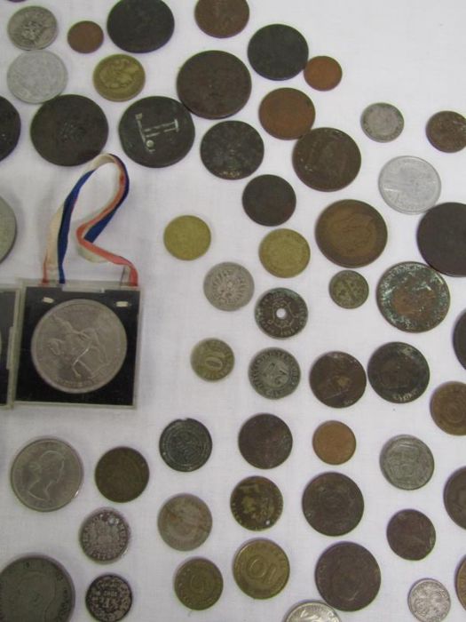 Large collection of coins includes cart wheel penny, Churchill, 3 pence, six pence, English and - Image 6 of 10