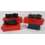 00 gauge airfix 69531 black train, Tri-ang Hornby Southern 249 green train, Airfix 1466 G.W.R