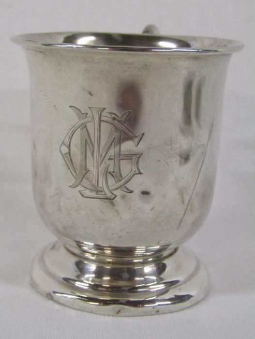 Daniel & John Wellby 1894 London silver small footed dish - F H Adams & Co 1929 small monogramed ' - Image 4 of 6